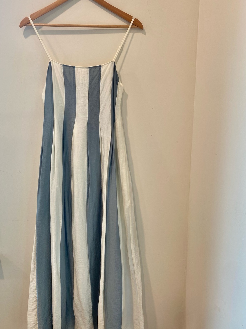 Madewell Striped Midi Dress - Picture 5 of 9